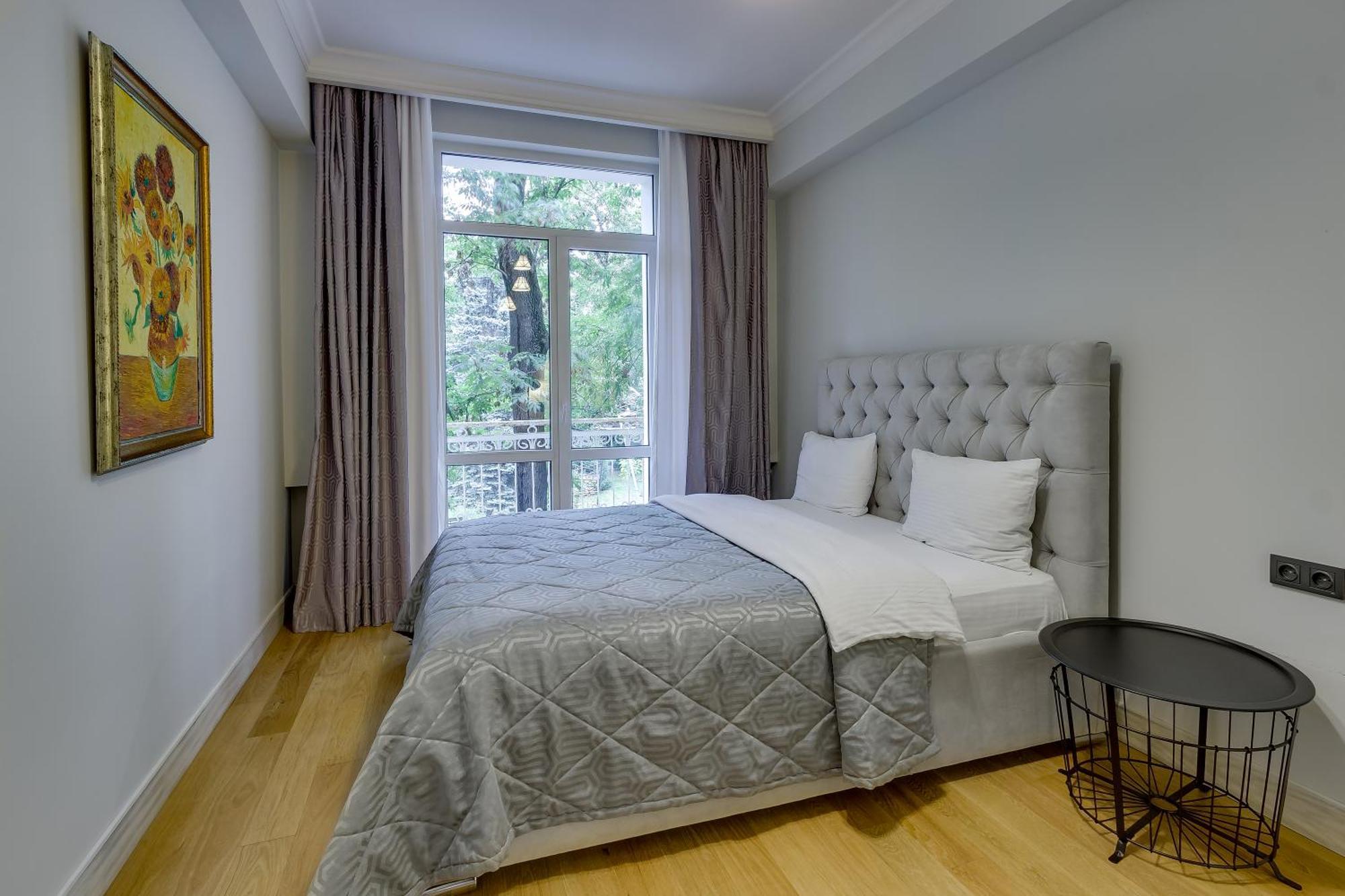 Opera Apartments الماتي الغرفة الصورة