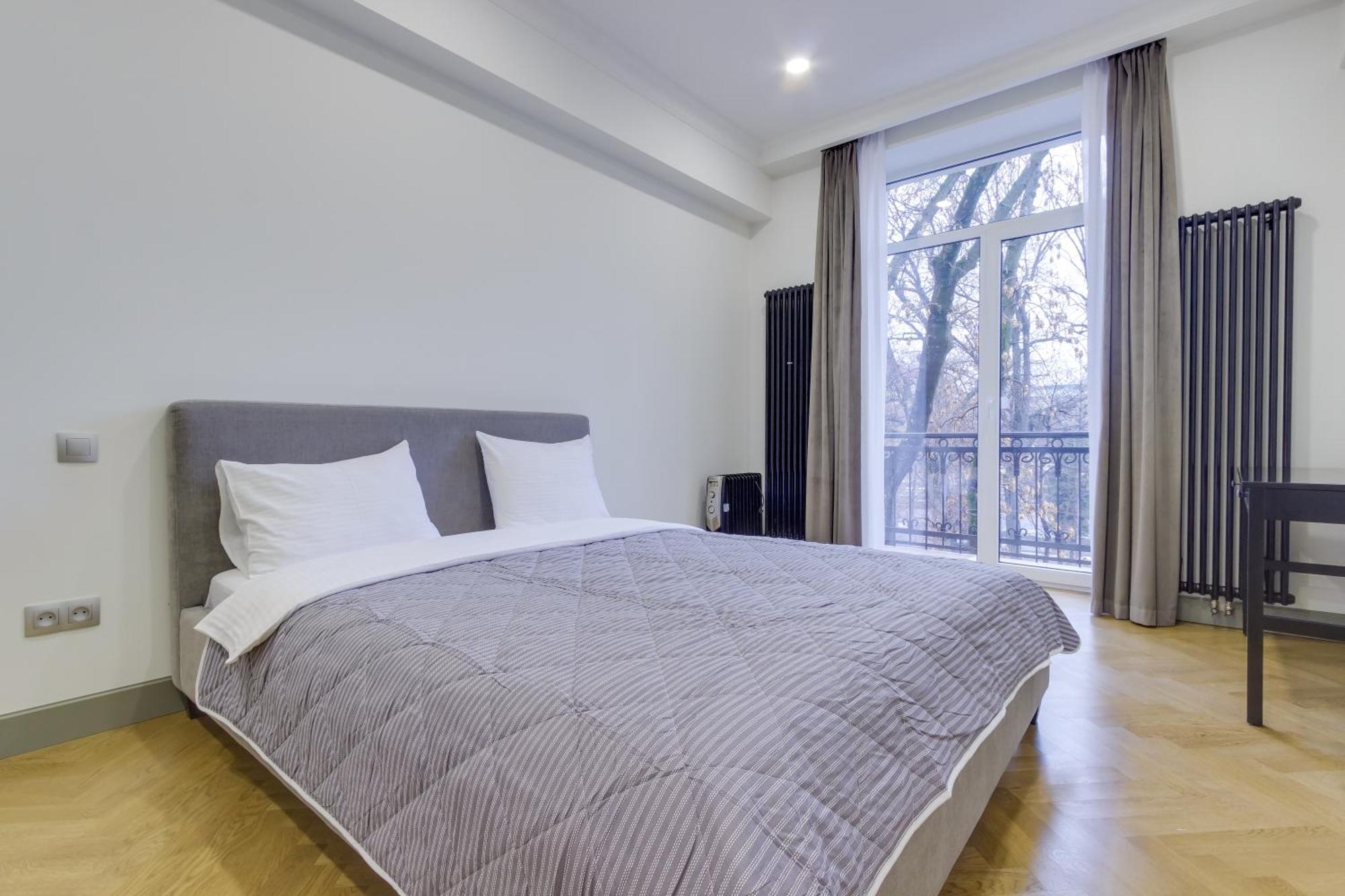 Opera Apartments الماتي الغرفة الصورة