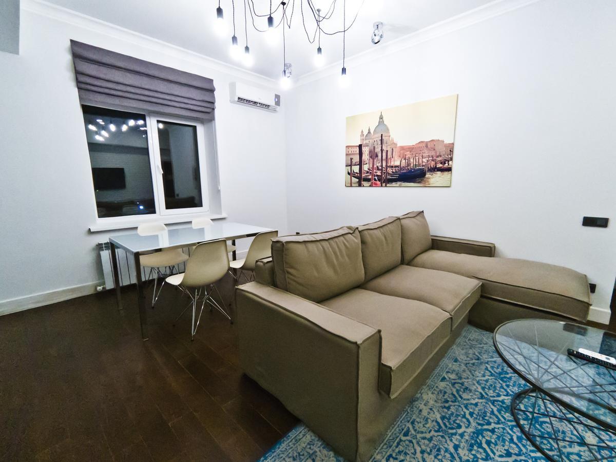 Opera Apartments الماتي المظهر الخارجي الصورة